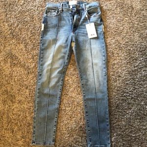 NEW! REVICE DENIM, Star back jeans